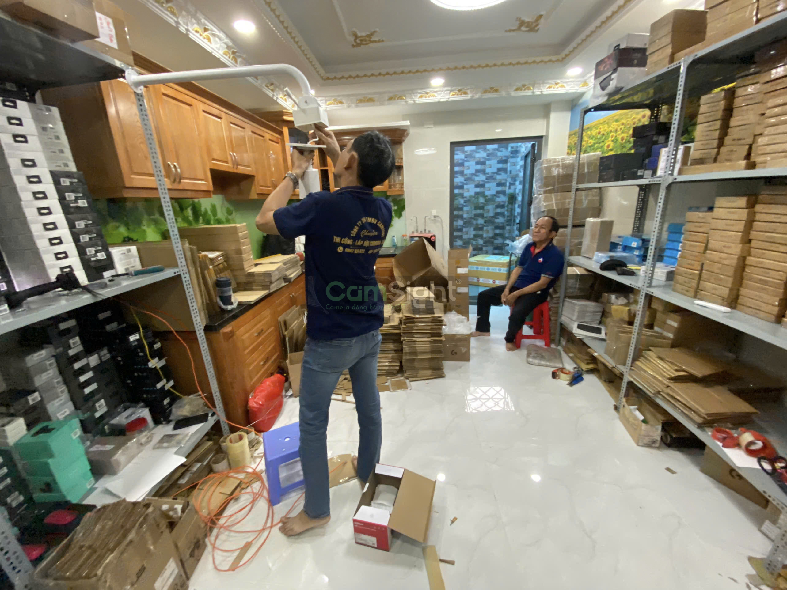 Shop c&ocirc;ng nghệ