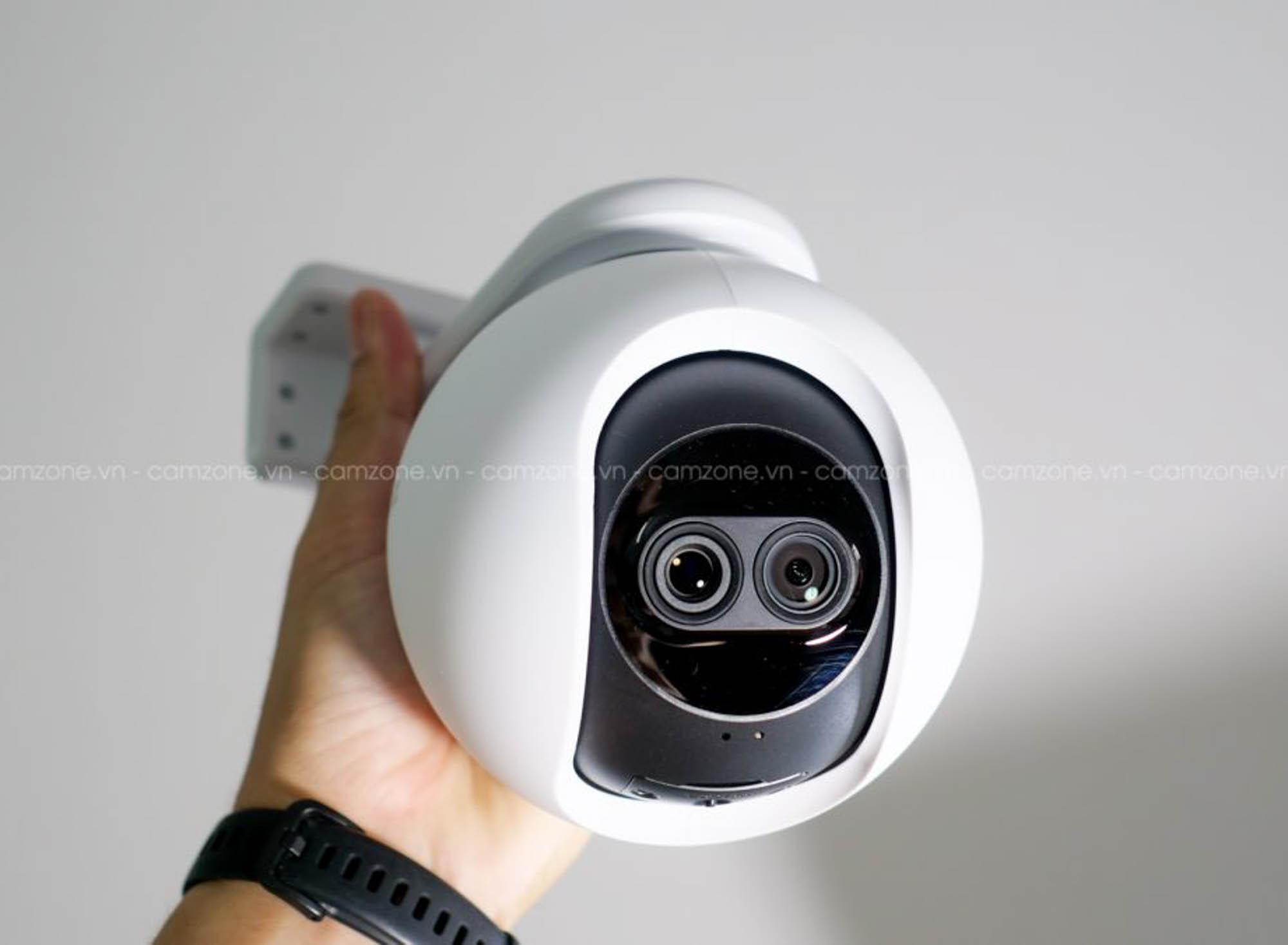 camera-wifi-ip-ezviz-c8pf-zoom 