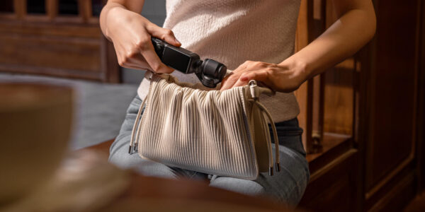 DJI Osmo Pocket 3 kết nối với tay cầm pin