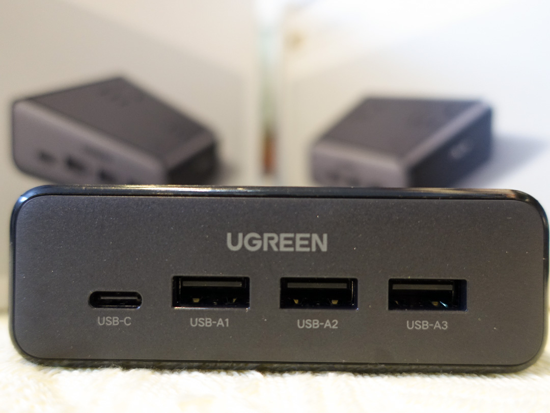 C&aacute;c cổng sạc USB-C v&agrave; USB-A tr&ecirc;n UGREEN S6 Magic Cube 20W