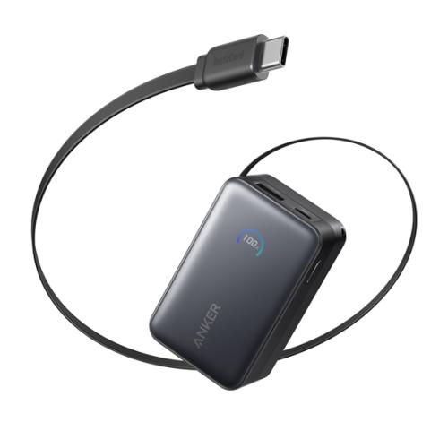 Sạc dự phòng Anker Nano A1638 màu đen với thiết kế gọn nhẹ, tích hợp cáp tiện lợi để di chuyển.