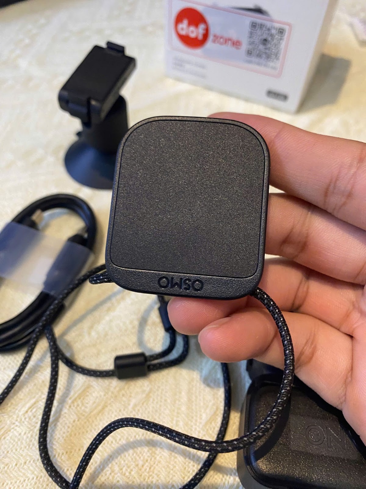 D&acirc;y nam ch&acirc;m đeo ngực d&ugrave;ng với DJI Osmo Nano